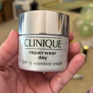 Clinique Repairwear Day Cream - Silver and White